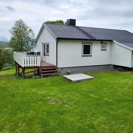 House With Terrace And A Big Garden In Centrum Of *