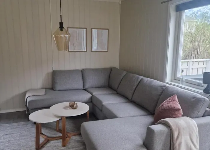 House With Terrace And A Big Garden In Centrum Of Hébergement de vacances