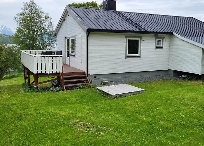 House With Terrace And A Big Garden In Centrum Of *